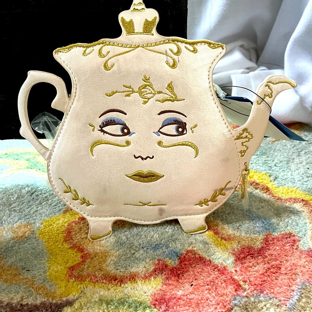 Mrs. Potts/Danielle Nicole crossbody bag